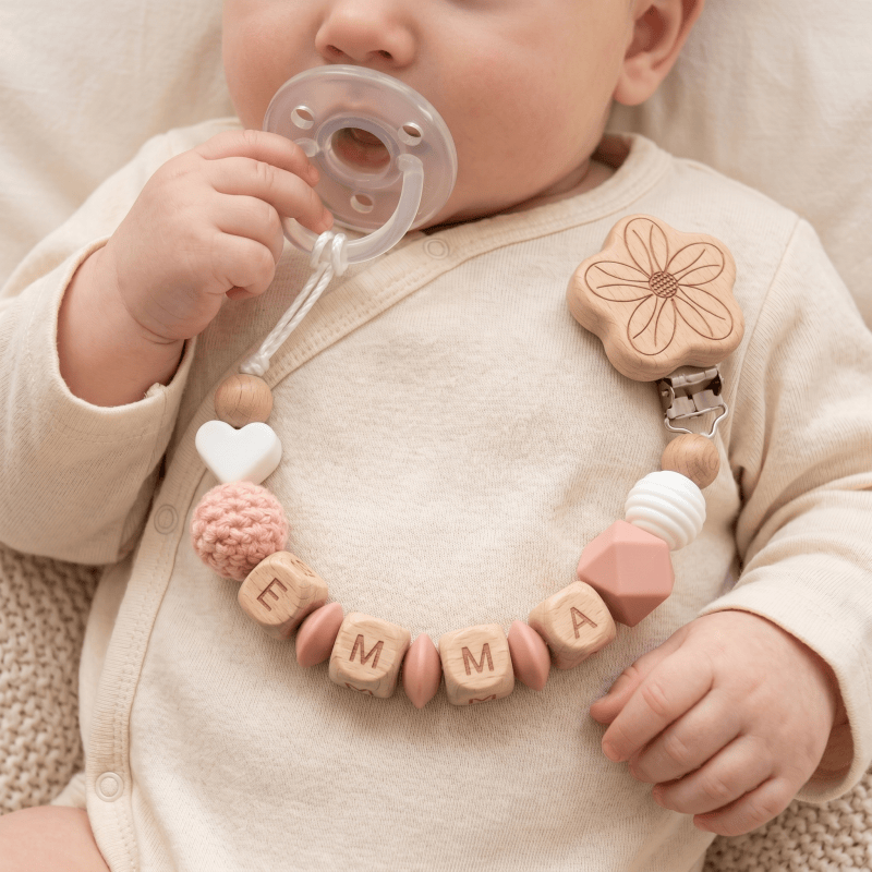 Baby Food Name - Attache-tétine personnalisée 2026 avec nom sur